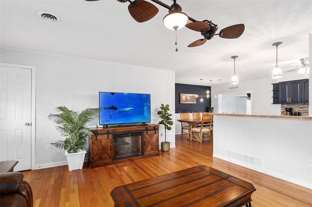 717 NE 39TH COURT, Ocala, FL 34470