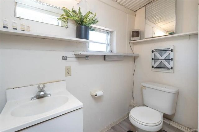 38797 Highway 41, Oakhurst, CA 93644