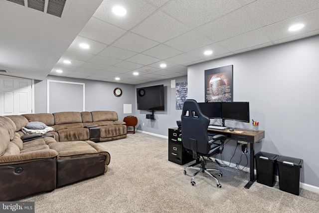 216 E MARKET ST, Wilmington, DE 19804