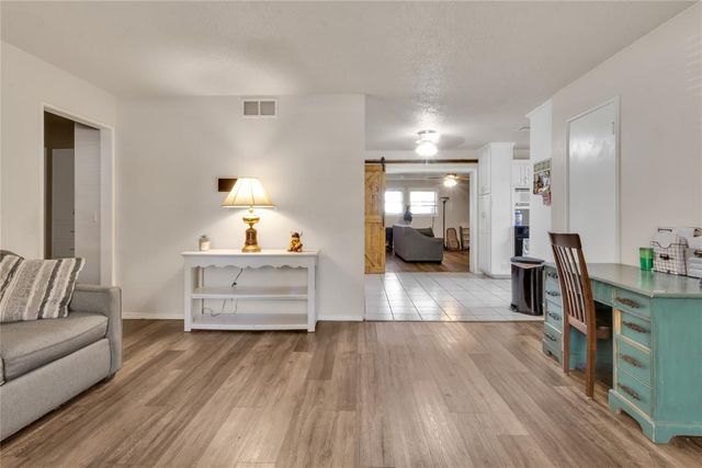 2505 N Hammond Avenue, Oklahoma City, OK 73127