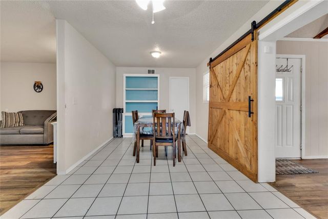 2505 N Hammond Avenue, Oklahoma City, OK 73127