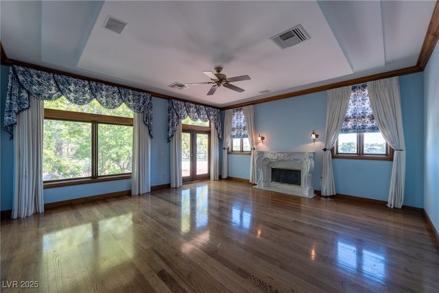 66 Innisbrook Avenue, Las Vegas, NV 89113