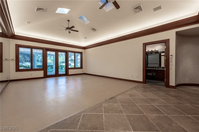 66 Innisbrook Avenue, Las Vegas, NV 89113