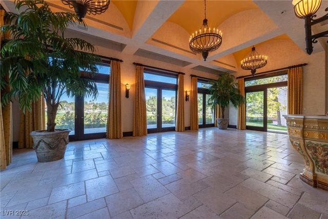 66 Innisbrook Avenue, Las Vegas, NV 89113