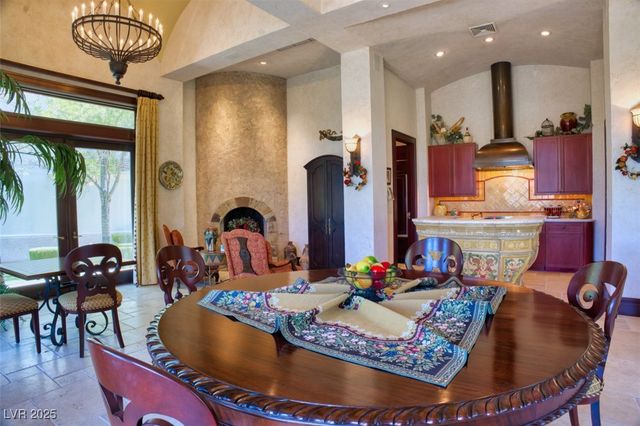 66 Innisbrook Avenue, Las Vegas, NV 89113