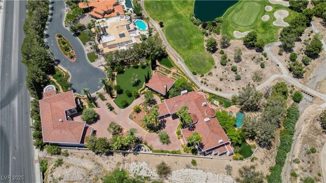 66 Innisbrook Avenue, Las Vegas, NV 89113