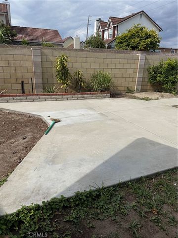 4117 McFadden 603, Santa Ana, CA 92704