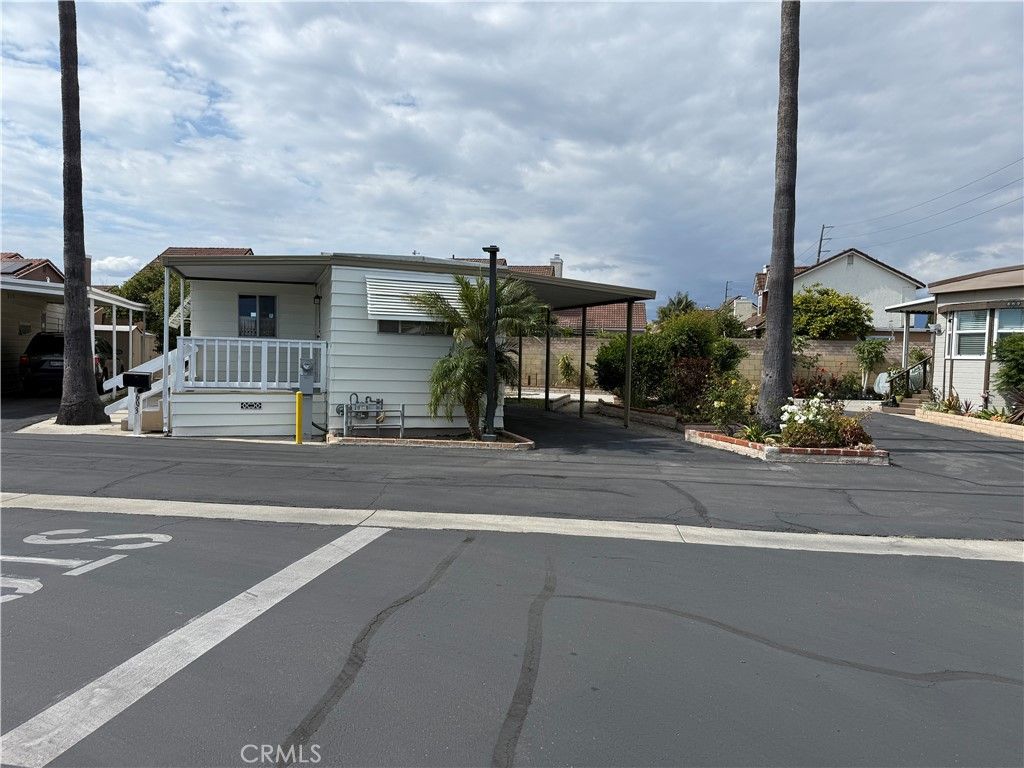 4117 McFadden 603, Santa Ana, CA 92704
