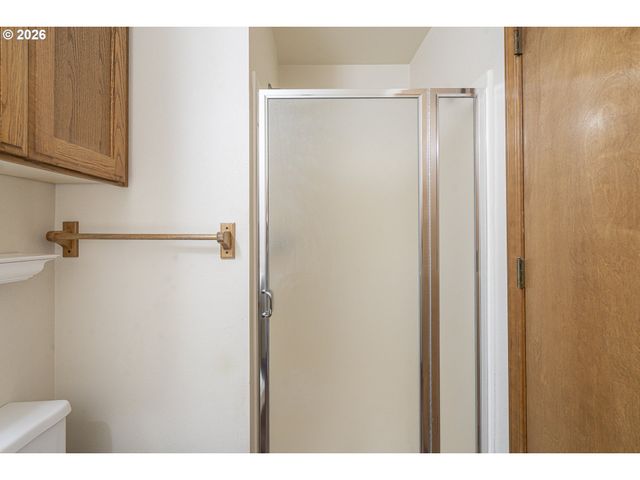219 E MISSION Dr, Newberg, OR 97132