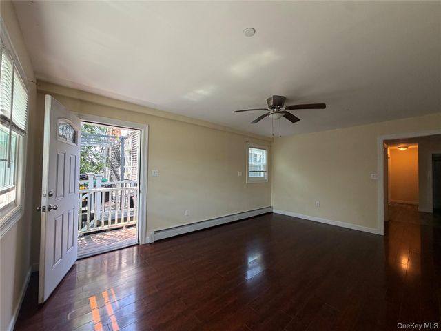 422 E CHESTER Street E 2, Long Beach, NY 11561