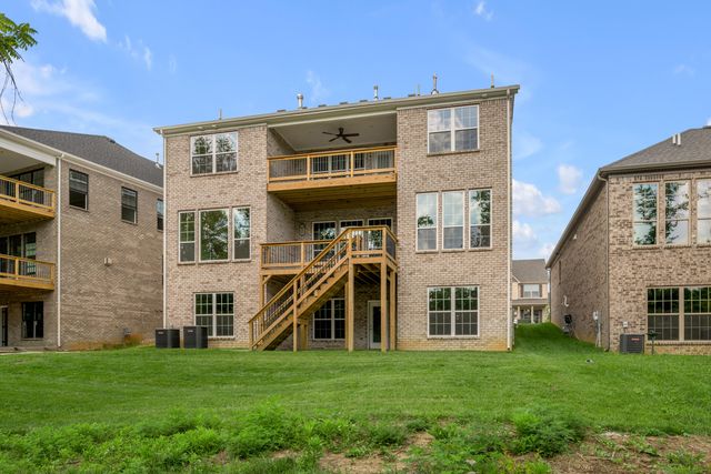 753 Shady Cove, Lexington, KY 40515