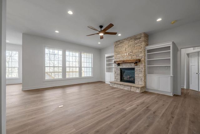 753 Shady Cove, Lexington, KY 40515