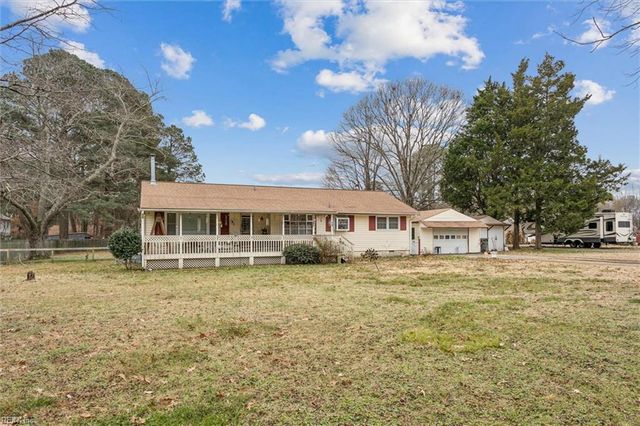 59 Woods LN, Hampton, VA 23666