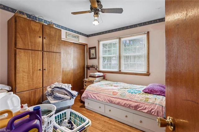 59 Woods LN, Hampton, VA 23666