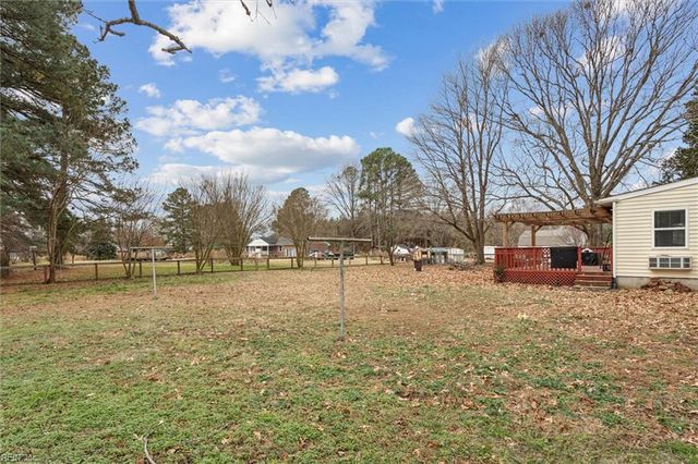 59 Woods LN, Hampton, VA 23666