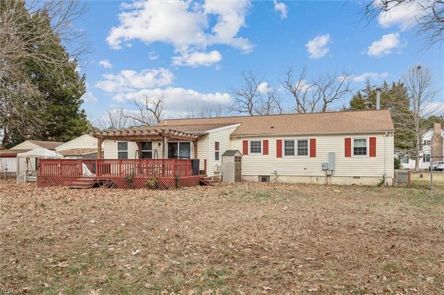 59 Woods LN, Hampton, VA 23666