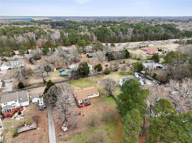 59 Woods LN, Hampton, VA 23666