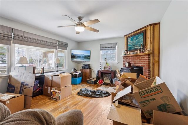 59 Woods LN, Hampton, VA 23666