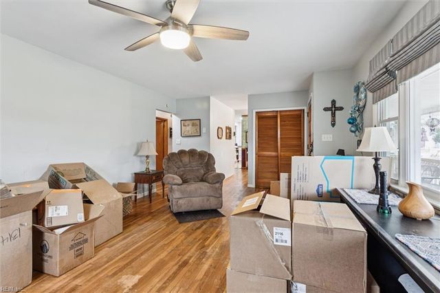 59 Woods LN, Hampton, VA 23666