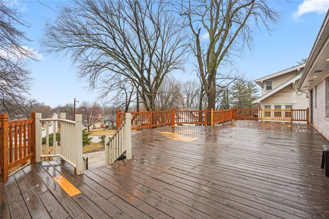 3225 Easton Boulevard, Des Moines, IA 50317