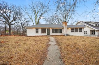 3225 Easton Boulevard, Des Moines, IA 50317