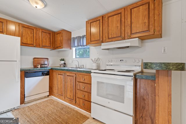 231 Lakeshore Drive, Eatonton, GA 31024