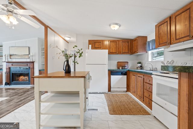 231 Lakeshore Drive, Eatonton, GA 31024