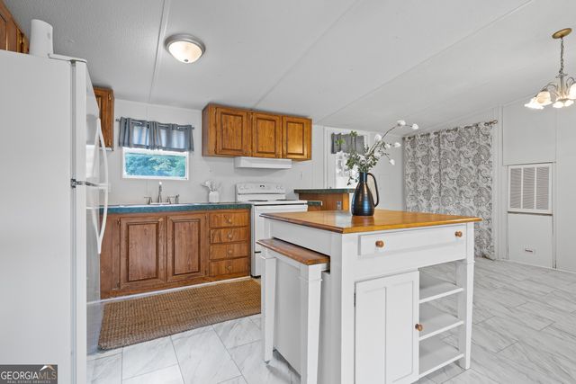 231 Lakeshore Drive, Eatonton, GA 31024