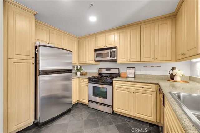 3300 Watermarke, Irvine, CA 92612