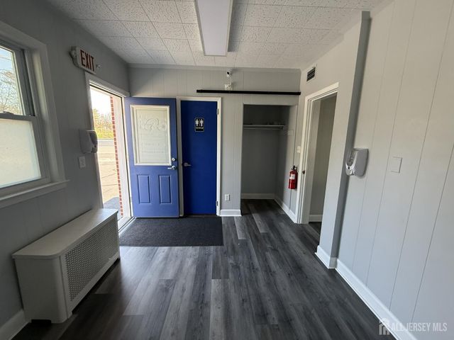 505 State Route 18, East Brunswick, NJ 08816