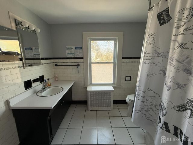 505 State Route 18, East Brunswick, NJ 08816
