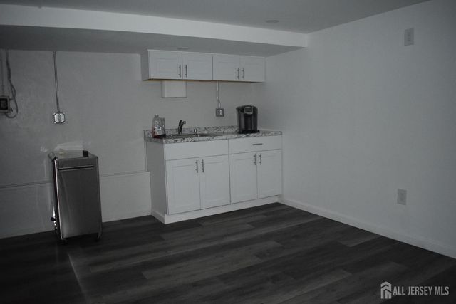 505 State Route 18, East Brunswick, NJ 08816