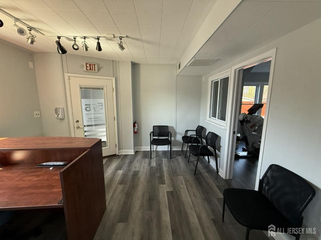 505 State Route 18, East Brunswick, NJ 08816