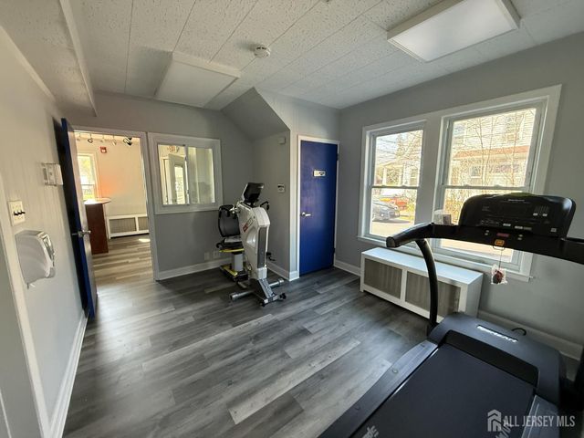 505 State Route 18, East Brunswick, NJ 08816