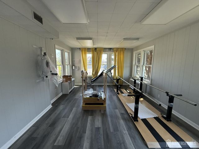 505 State Route 18, East Brunswick, NJ 08816