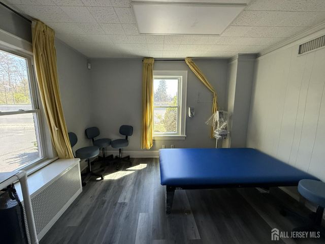 505 State Route 18, East Brunswick, NJ 08816