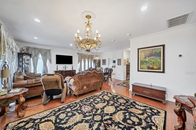 30 Benjamin St, Franklin Twp., NJ 08873