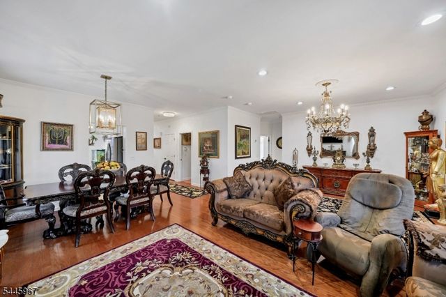 30 Benjamin St, Franklin Twp., NJ 08873