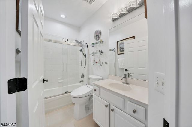 30 Benjamin St, Franklin Twp., NJ 08873