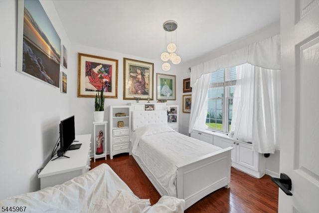 30 Benjamin St, Franklin Twp., NJ 08873