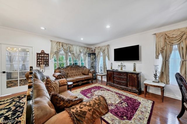 30 Benjamin St, Franklin Twp., NJ 08873
