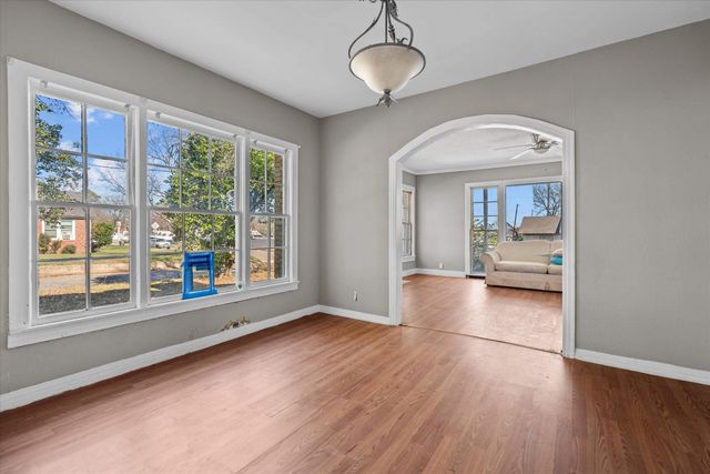 816 N Englewood, Tyler, TX 75702