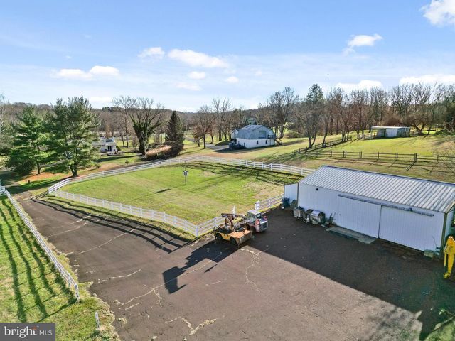 2563 SHELLY RD, Harleysville, PA 19438
