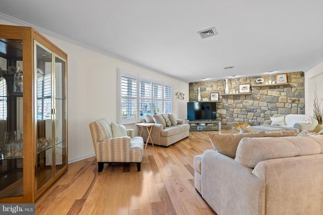 2563 SHELLY RD, Harleysville, PA 19438