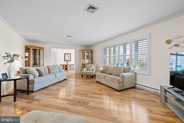 2563 SHELLY RD, Harleysville, PA 19438