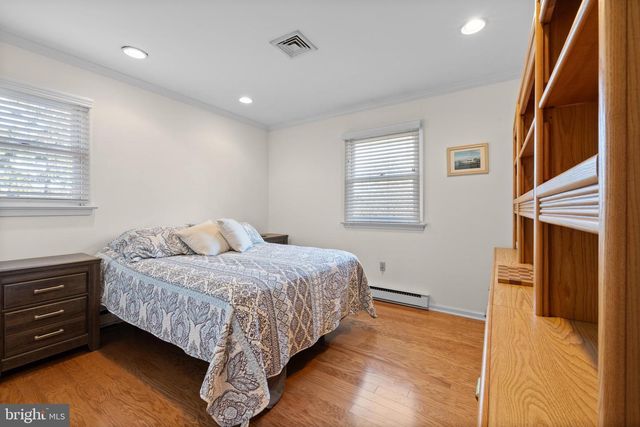 2563 SHELLY RD, Harleysville, PA 19438