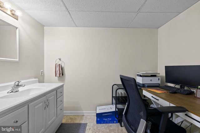 2563 SHELLY RD, Harleysville, PA 19438