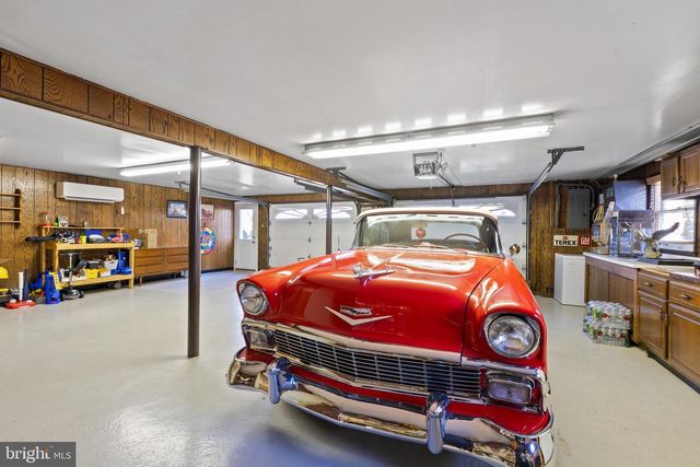 2563 SHELLY RD, Harleysville, PA 19438