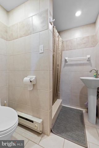 2563 SHELLY RD, Harleysville, PA 19438