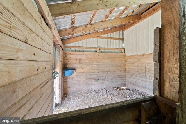 2563 SHELLY RD, Harleysville, PA 19438